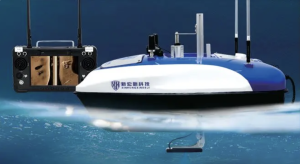 亚博智能无人船技术：水域执法与应急救援